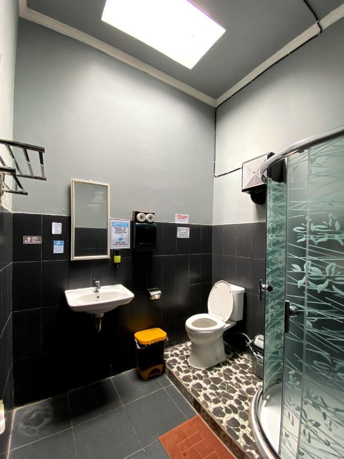 Dong Paloh Hostel Munduk Eksteriør bilde