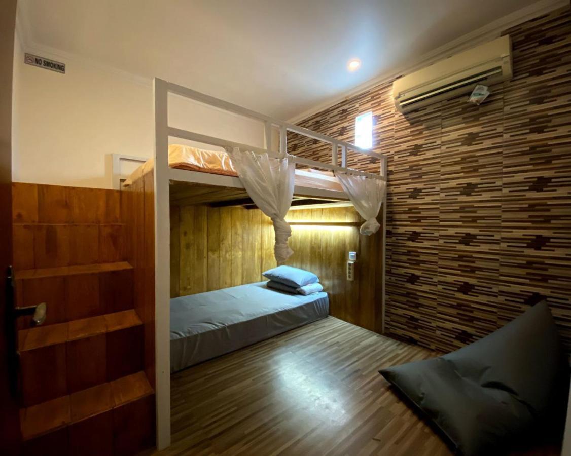 Dong Paloh Hostel Munduk Eksteriør bilde