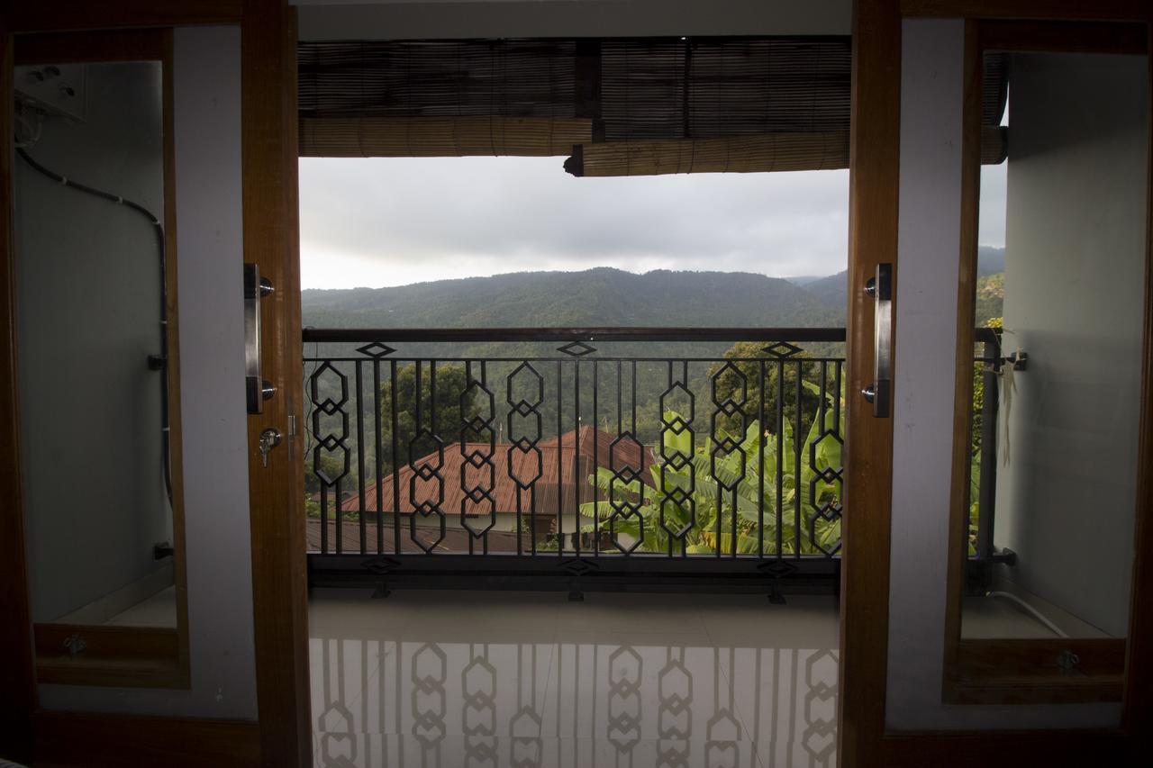Dong Paloh Hostel Munduk Eksteriør bilde